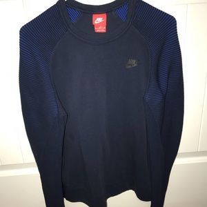 Nike sweatshirt